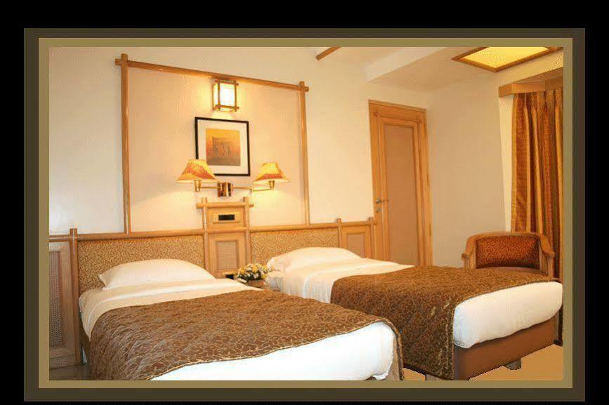 Hotel Gandharva Shivajinagar بونة المظهر الخارجي الصورة